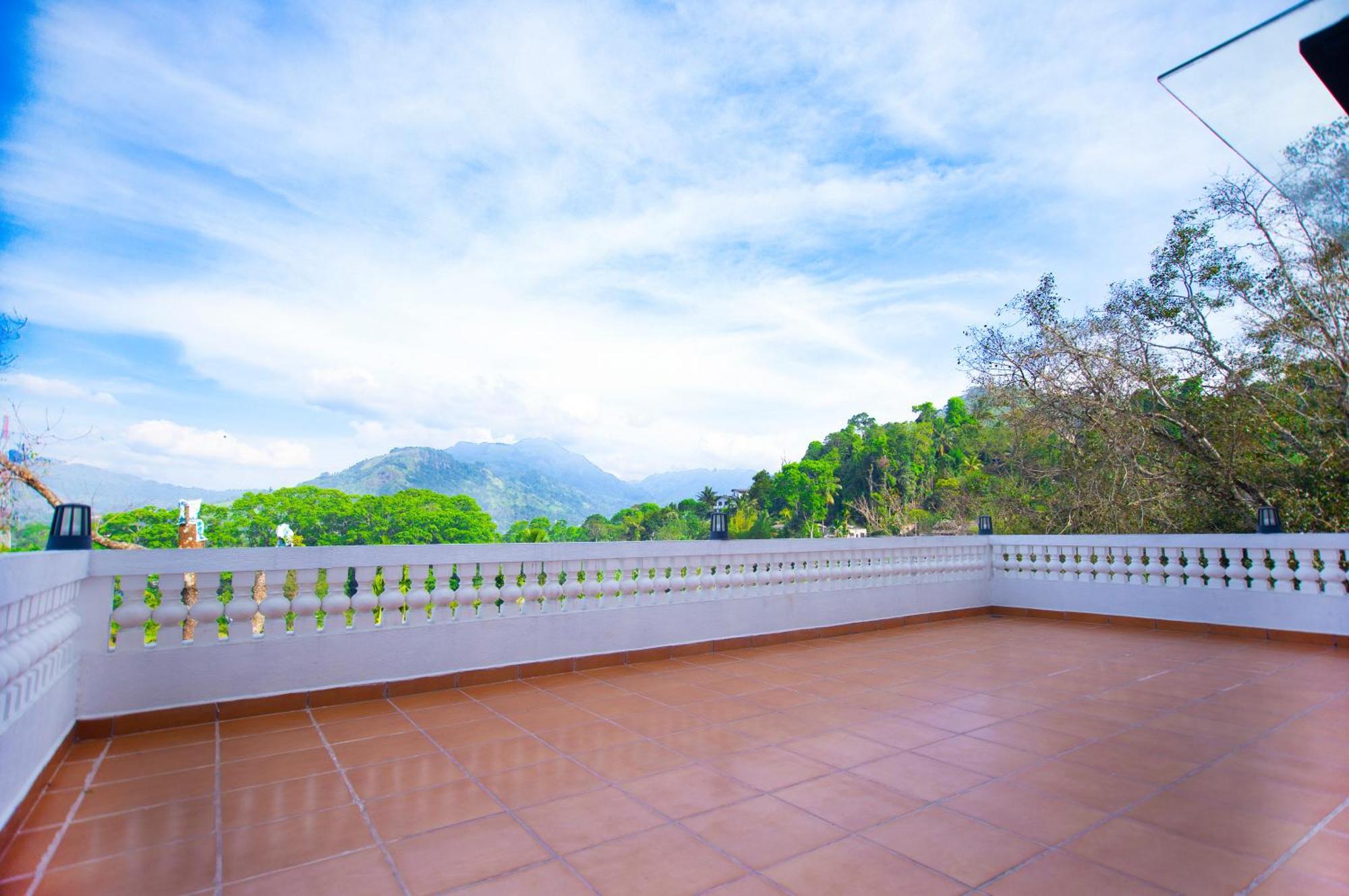 Crown Regency- Badulla Ξενοδοχείο Εξωτερικό φωτογραφία