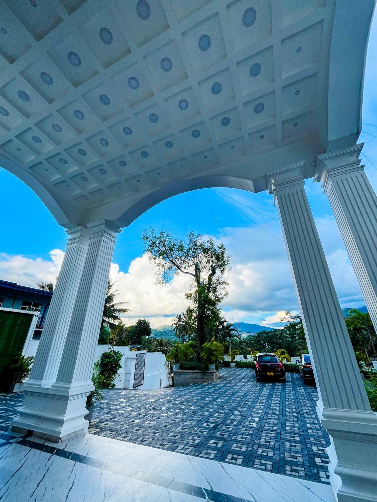 Crown Regency- Badulla Ξενοδοχείο Εξωτερικό φωτογραφία