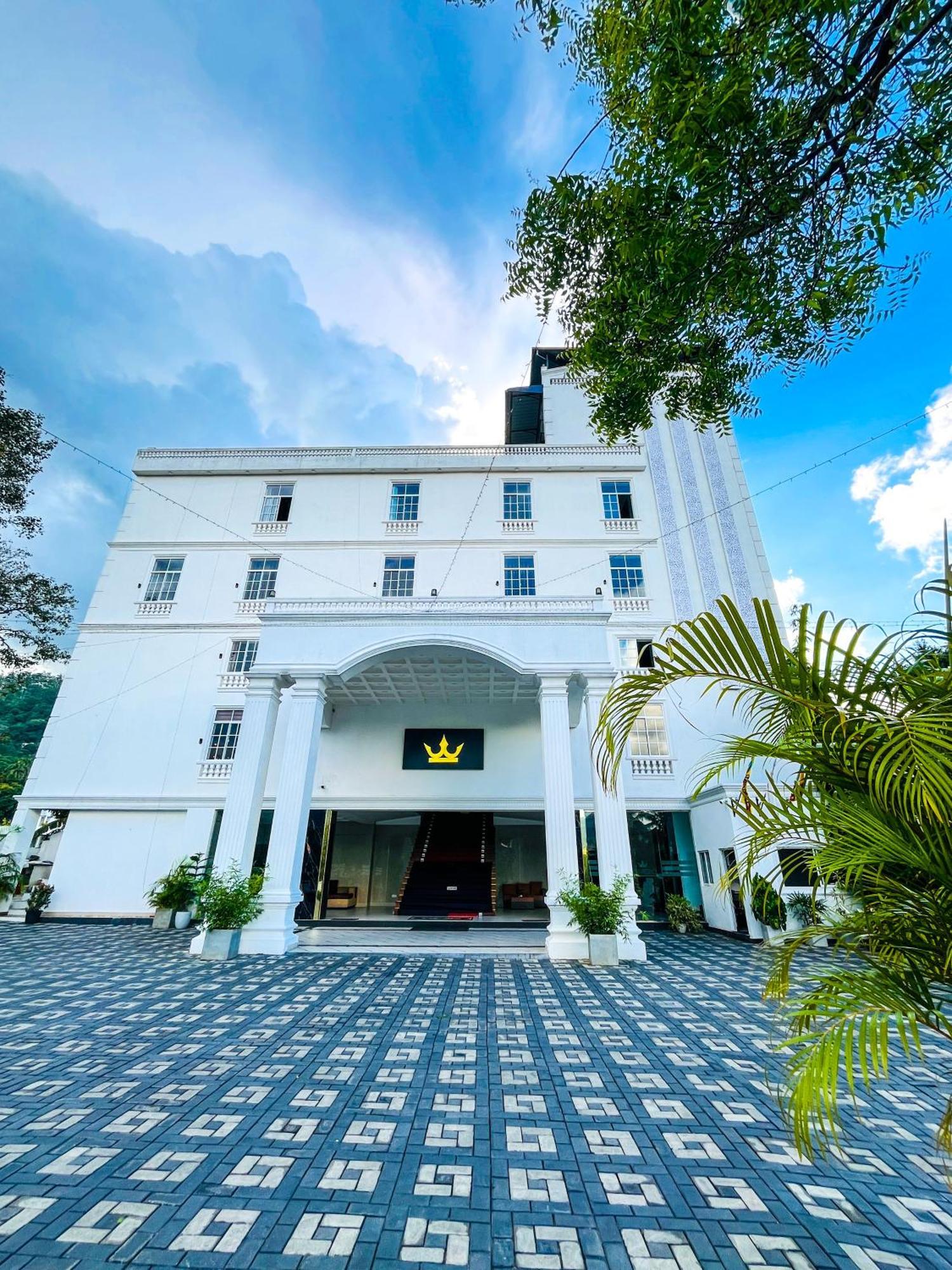Crown Regency- Badulla Ξενοδοχείο Εξωτερικό φωτογραφία